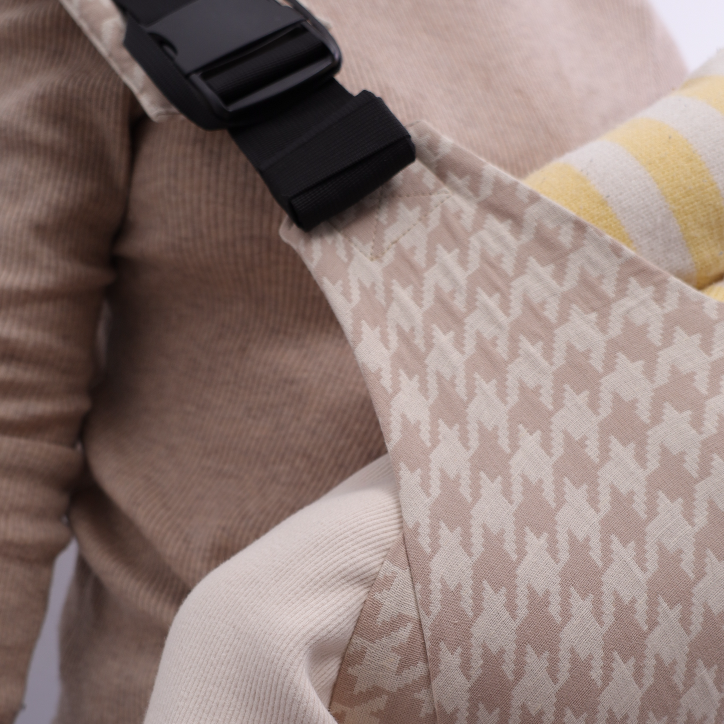 Khaki Pro Houndstooth Baby Sling Carrier